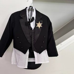 Boys Classic Fit Tuxedo Suit 5 Pieces Set Formal Wear Wedding Outfit with Vest